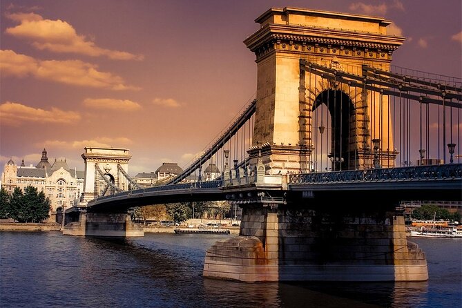 Budapest Danube 1 Hour Sunset or Night Cruise with Audio Guide - The Buda Castle District After Dark