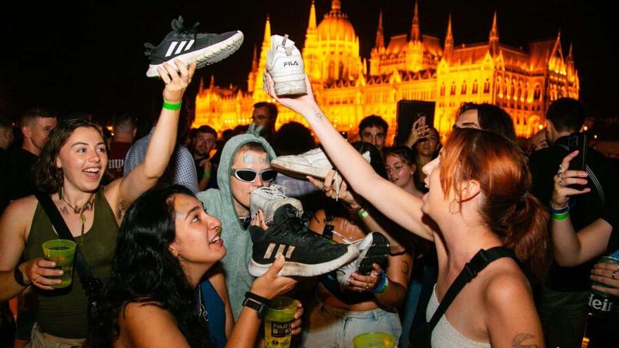 Budapest: Danube Beat Party Cruise with Drink Packages - What this Budapest boat party is really like