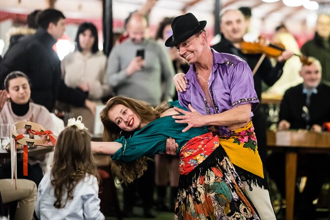 Budapest Danube Cruise and Dinner Options, Live Music and Dance - Why Budapest looks best from the Danube