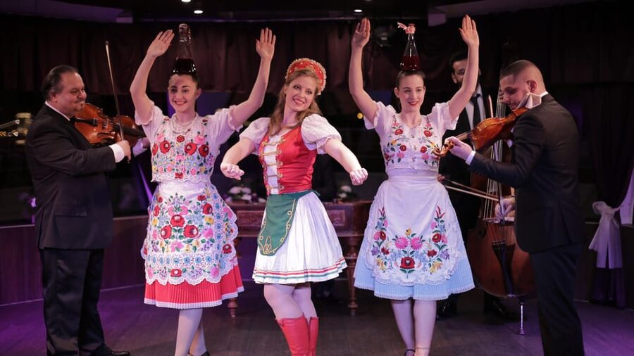 Budapest: Danube Cruise with Folk Dancing and Drinks - Starting at Silverline Dock