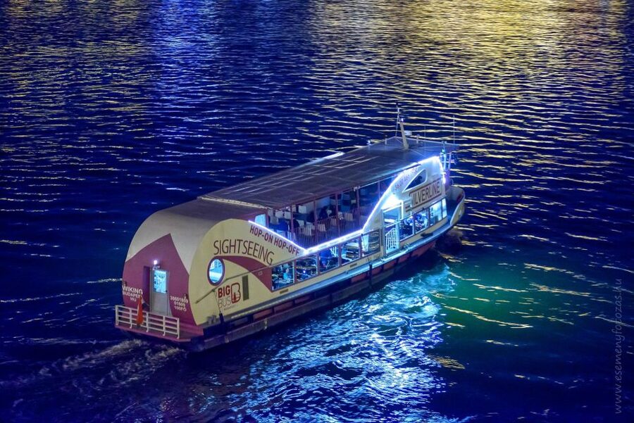 Budapest: Danube River City Lights Express Cruise - Why Budapest looks better from the Danube