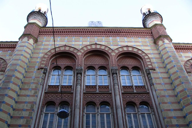 Budapest Dohany, Heroes', Rumbach synagogues & Jewish Ghetto Tour - Carl Lutz Memorial and the people who resisted