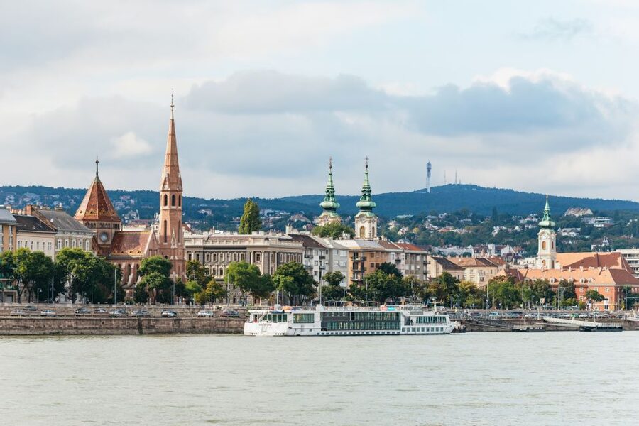 Budapest: Downtown Budapest Cocktail Cruise - The Parliament Building is the main event