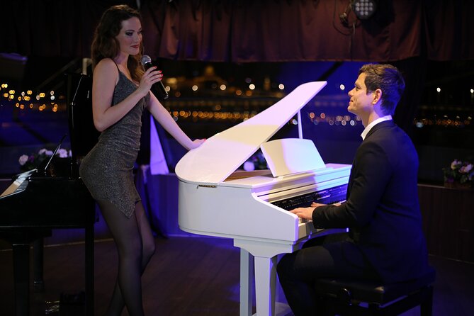 Budapest Drinks and Piano Show Cruise - Drinks, service, and what the price really covers