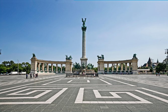 Budapest E-bike Tour - Starting near the Opera House and Pest