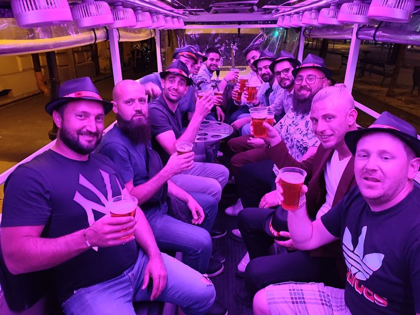 Budapest: eBeerBus Sightseeing Tour - The museums and City Park sights