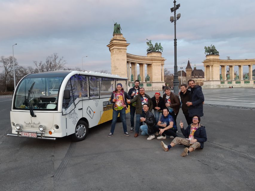 Budapest: eBeerBus Sightseeing Tour - Beer, music, and the social side