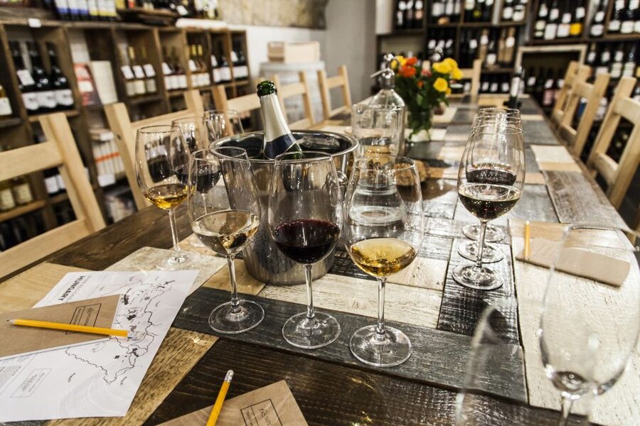 Budapest: Essentials of Hungarian Wine Tasting Class - Ending with Tokaj aszú