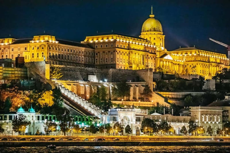 Budapest: Evening Cruise with 4-Course Dinner - Why The Danube Is Budapest’s Best Dinner Table