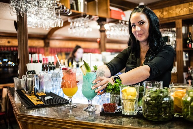 Budapest Evening Cruise with Entertainment and Drink Options - Who will get the most from this cruise?