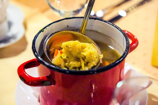 Budapest Food Tour in Obuda with 8+ Tastings of Hidden Food Gems - Why Óbuda Makes a Better Food Setting
