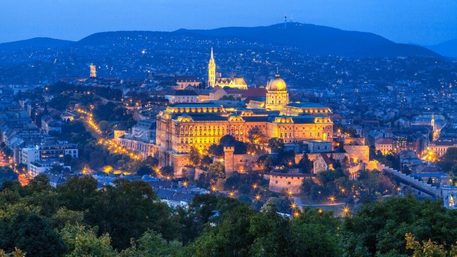 Budapest Full-Day Private Guide Services - The guide makes or breaks the day