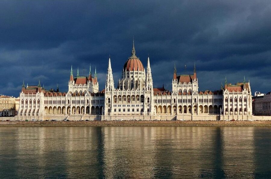 Budapest Full-Day Private Guide Services - Who will get the most from this tour?