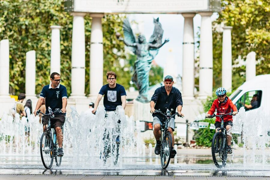 Budapest: Grand Sightseeing Bike Tour - Parliament, Freedom Square, and St. Stephen’s Basilica