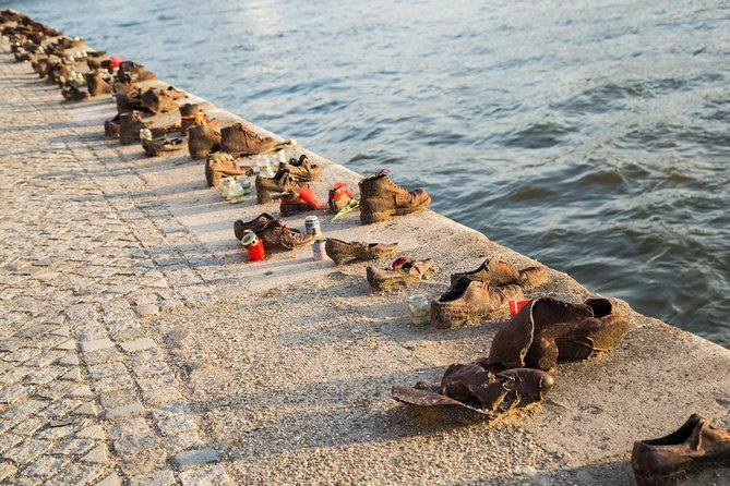 Budapest Grand Walk - Liberty Square and the political heart of Pest