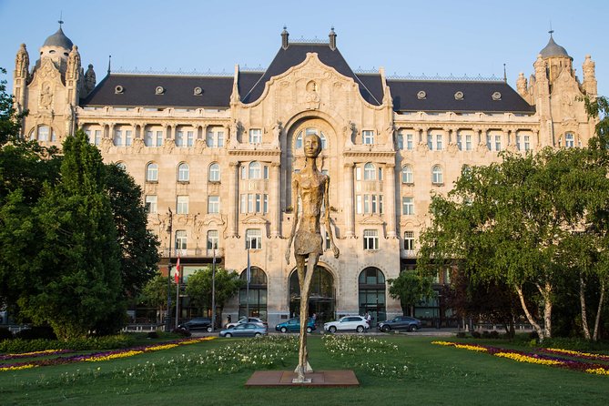 Budapest Grand Walk - The Danube promenade and Shoes on the Danube