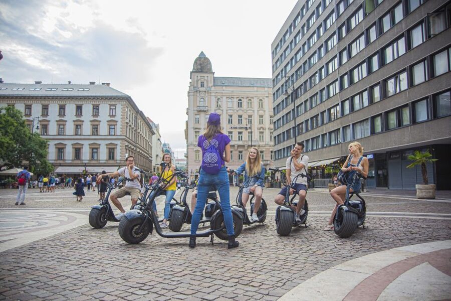 Budapest: Guided City Sights Tour by E-Scooter - Chain Bridge completes the city circuit