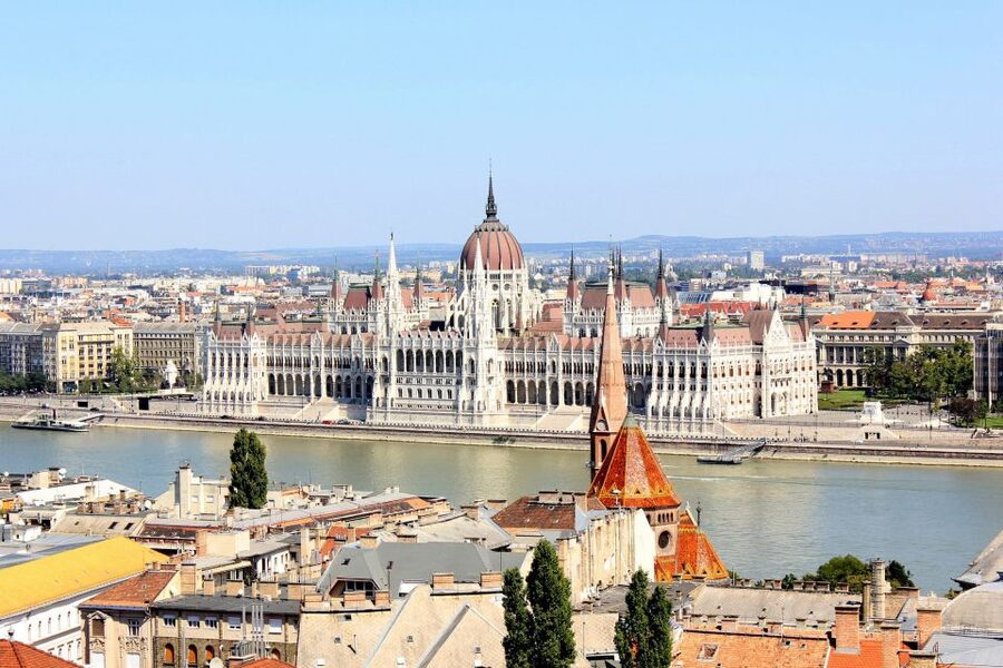 Budapest: Guided City Tour by E-Bike - Why an e-bike is a smart way to see Budapest