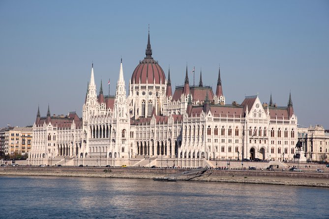 Budapest Guided Half-Day Grand City Tour with Parliament Visit - What this Budapest tour is really designed to do