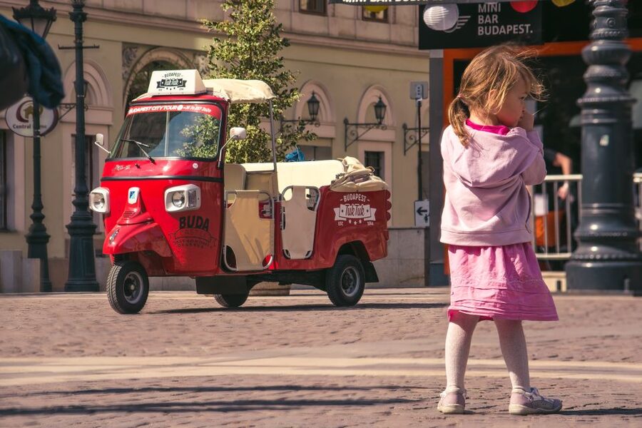 Budapest: Half-Day Exclusive Highlights Private Tour - Why a tuk-tuk works well in Budapest