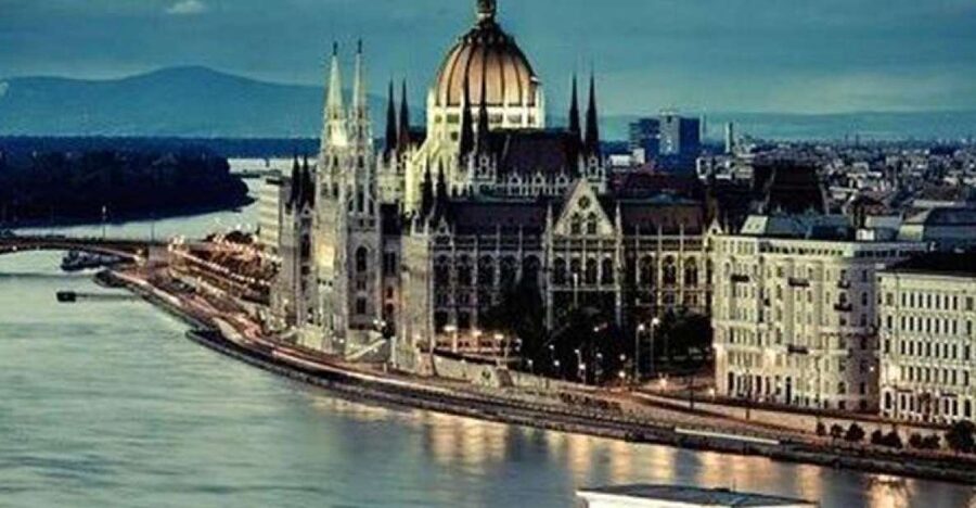 Budapest: Half-Day Highlights Small Group Private Tour - The rooftop view and cocktail detail
