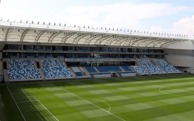 Budapest: Hidegkuti Stadium Guided Tour - Modern lighting and the stadium’s technical side
