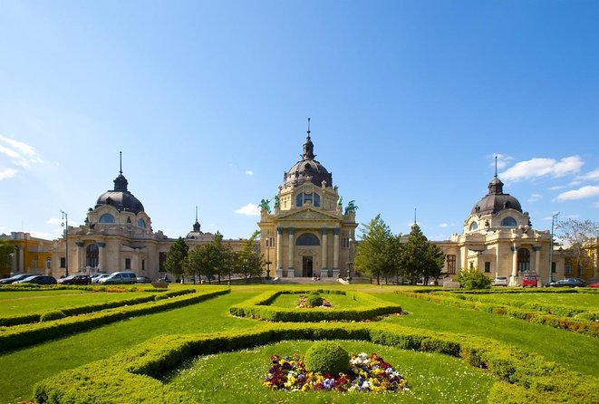 Budapest Highlights Bike Tour - Key points at a glance