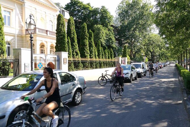 Budapest Highlights Bike Tour with a local guide - Heroes’ Square and City Park