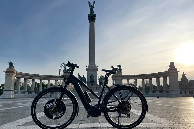 Budapest Highlights Private E-bike Tour - Starting at Zed Bikes on Károly körút