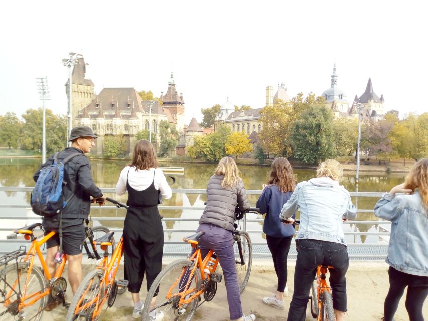 Budapest: Historic Downtown Bicycle Ride with Scenic Views - From the Music Academy to Andrássy Avenue