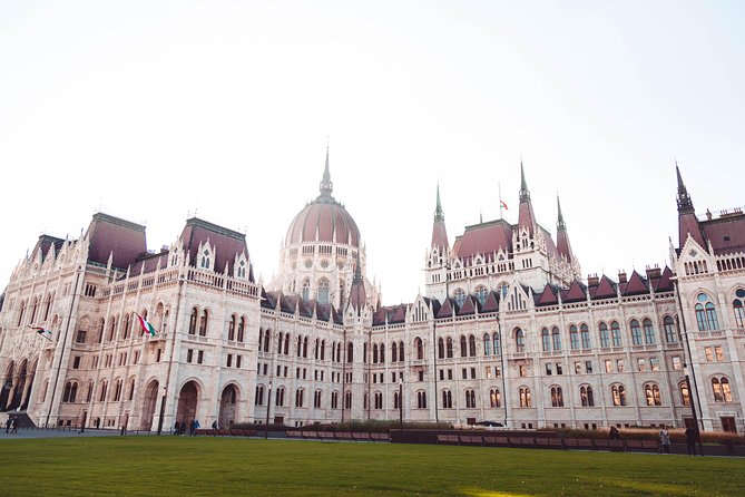 Budapest Historical Sightseeing - Free Walking Tour - Why this walk works well on your first day