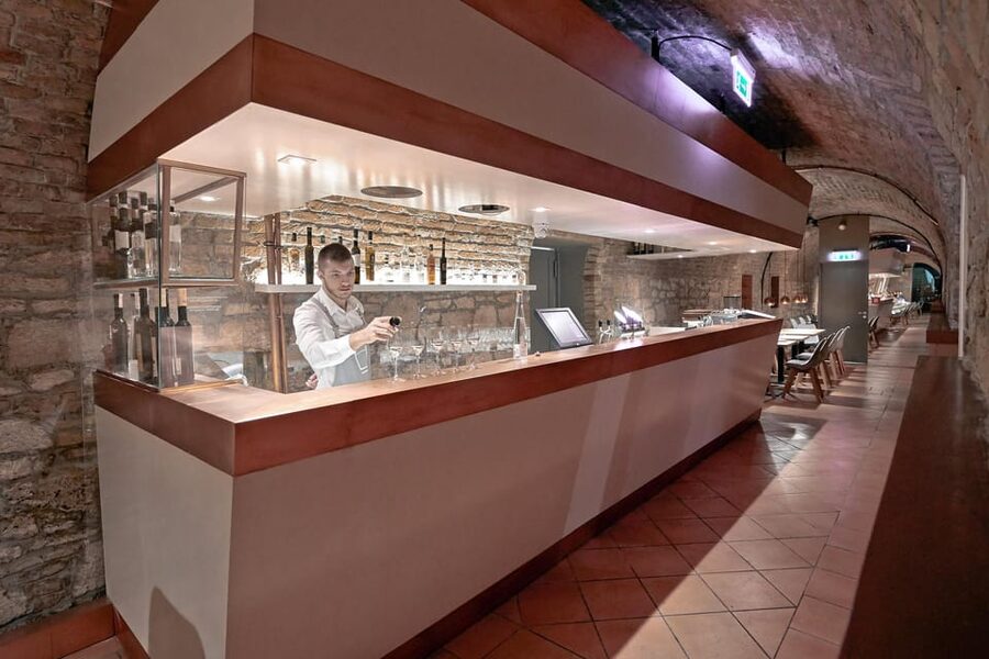 Budapest: Hungarian Gastro Cellar and Assisted Tastings - Hungarian wine without a full-day excursion