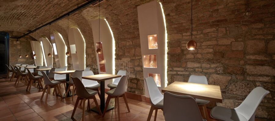 Budapest: Hungarian Wine & Food Tasting Experience - Four white wines, four reds, and one dessert pour
