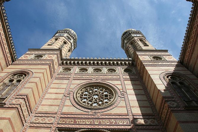 Budapest Jewish Heritage Memorial Walking Tour & Synagogue Entry - Key points before you book