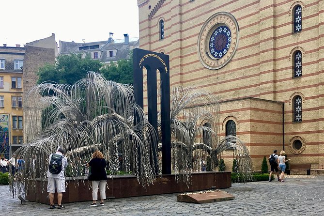 Budapest Jewish Heritage: Synagogues, Shoes, Secrets & Flódni - Why this Budapest Jewish heritage walk matters