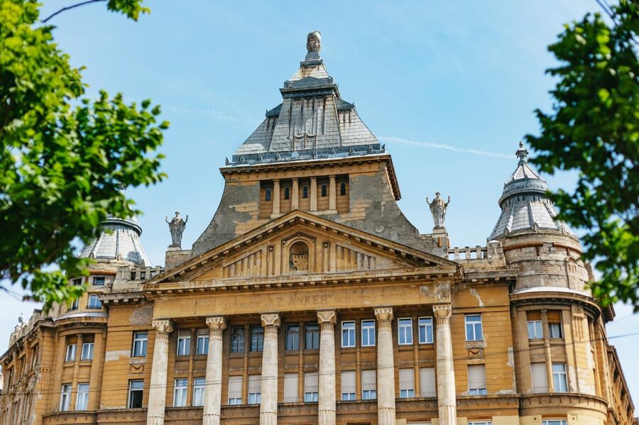 Budapest: Jewish History Guided Walking Tour with Historian - The Three Synagogues Seen From the Street