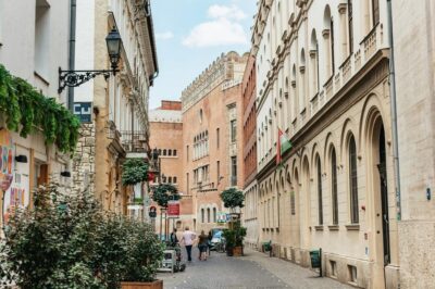 Jewish History Guided Walking Tour with Historian