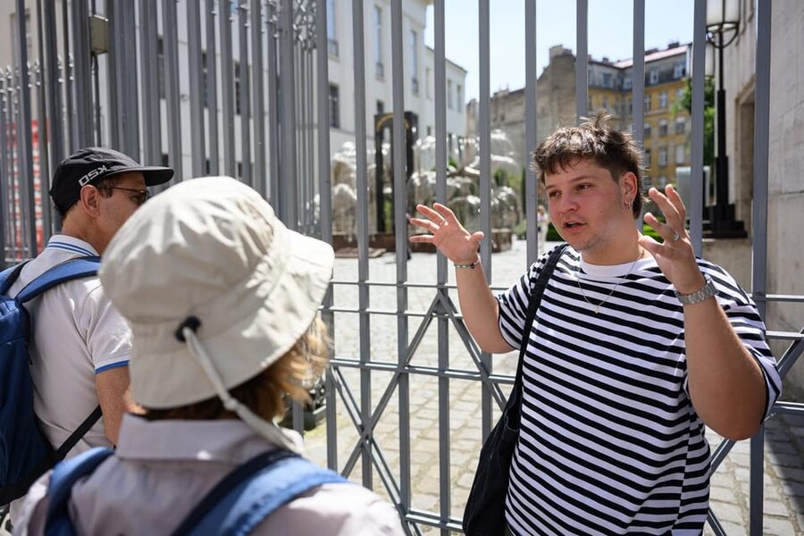 Budapest: Jewish History with Local Guide & Synagogue Ticket - The Jewish Ghetto Wall Fragment