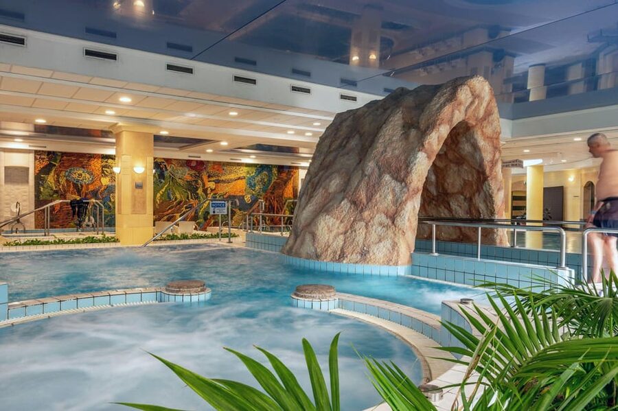 Budapest: Margaret Island Day Spa Entry Ticket - Practical advice for a smooth visit