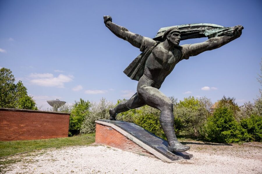 Budapest: Memento Park and Icons of Communism Guided Tour - How propaganda and fear shaped daily life