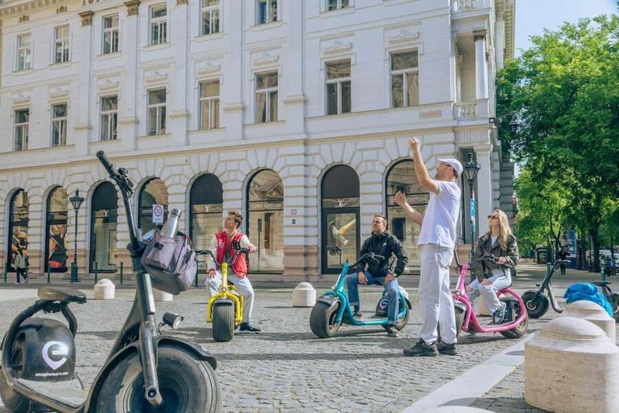 Budapest: MonsteRoller E-Scooter Tour - What the guides add to the ride