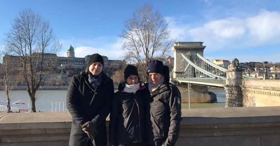 Budapest : Must-see attractions walking tour - Chain Bridge, Gresham Palace, and the road to Parliament