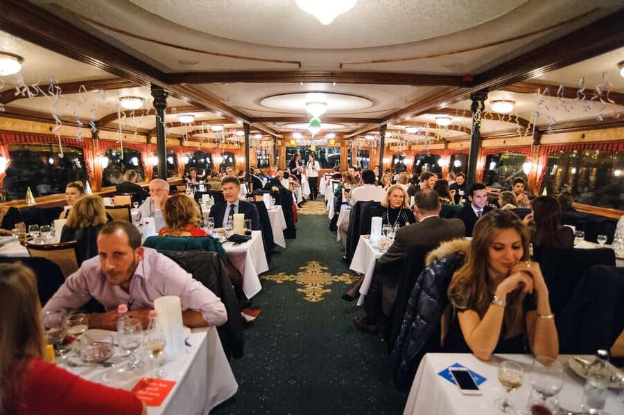 Budapest: New Year's Eve Party Cruise with Food & Live Show - Practical planning for a six-hour winter night