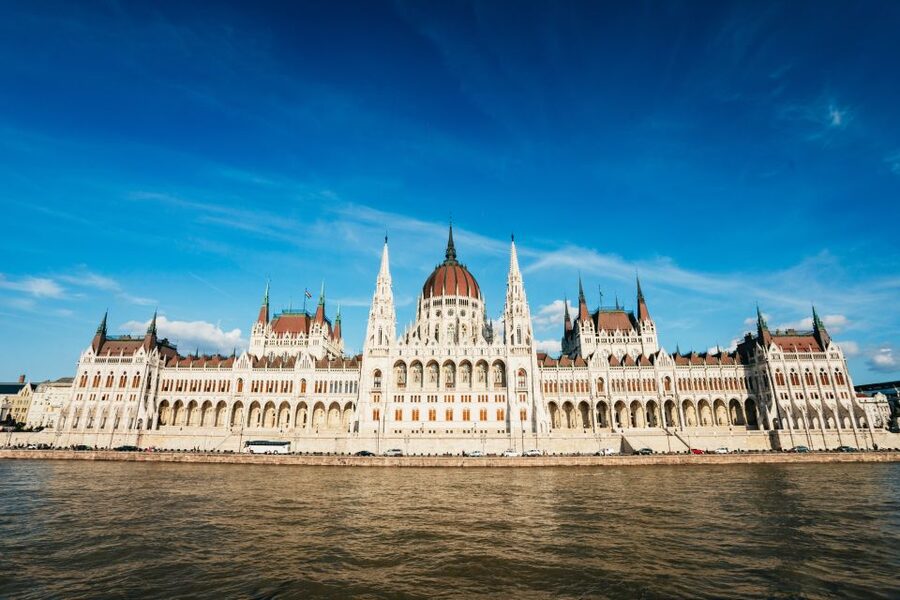 Budapest: Nighttime or Daytime Sightseeing Cruise - Why a one-hour Danube cruise works so well