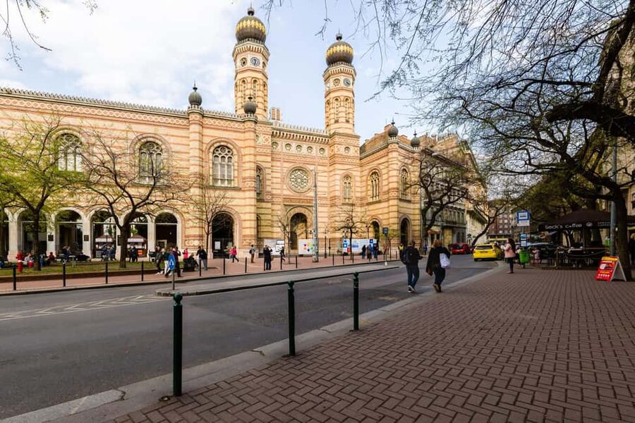 Budapest Old Jewish Quarter History Private Walking Tour - Price, timing, and practical value