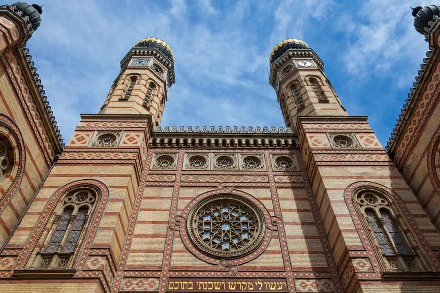 Budapest Old Jewish Quarter History Private Walking Tour - Why this Budapest walk is worth your time
