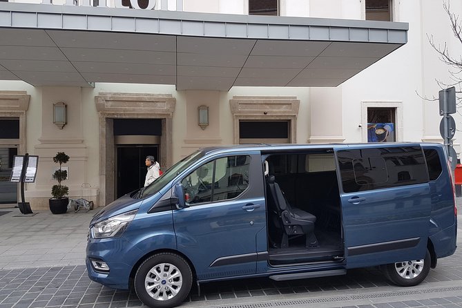 Budapest One Way Private Transfer to or from Airport - A calm first half-hour in Budapest