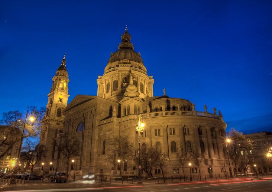 Budapest: Organ Concert in St. Stephen's Basilica - The artists: three different musical roles