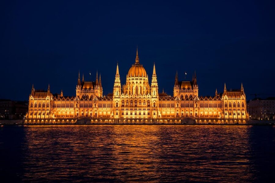 Budapest: Parliament Building Entry Ticket and Audio Guide - Starting at Kossuth Square