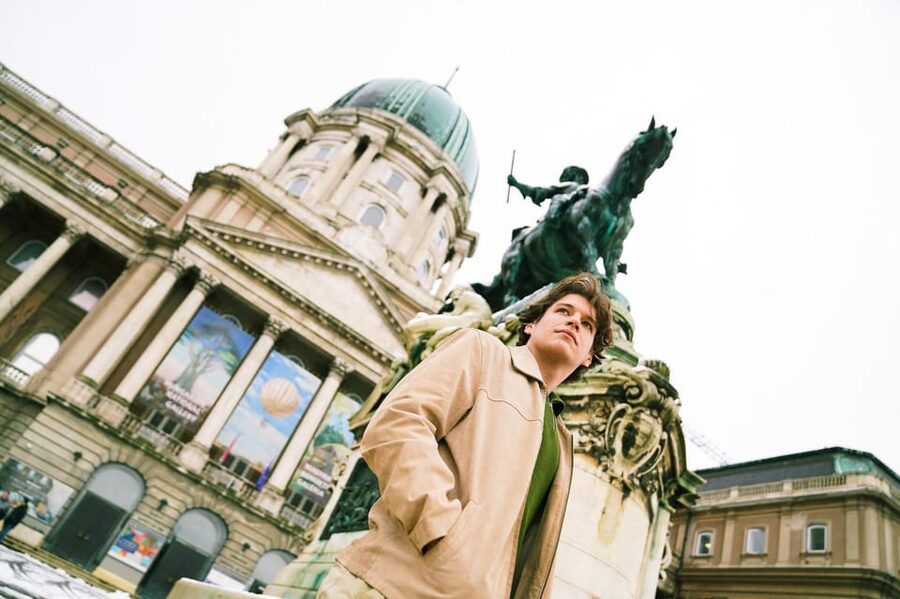 Budapest: Photo Session with Professional Local Photographer - What this Budapest photo session is really like